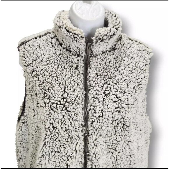Thread and Supply Vest Jacket Womens Medium Gray Sherpa Fleece Pockets Fuzzy Fur - Picture 2 of 6